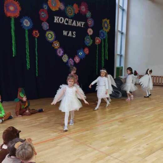 Święto Babci i Dziadka – Pszczółki