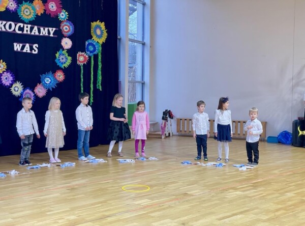 Dzień Babci i Dziadka w Motylach Dzień Babci i Dziadka w Motylach