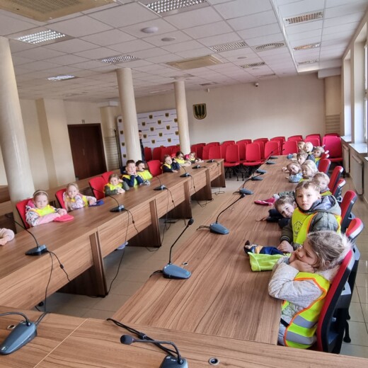 Motylki z odwiedzinami w Urzędzie Gminy Nadarzyn