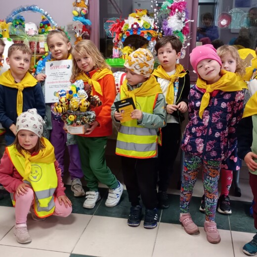 Sukces Pszczółek – III miejsce w konkursie „Palma i pisanka z recyklingu”