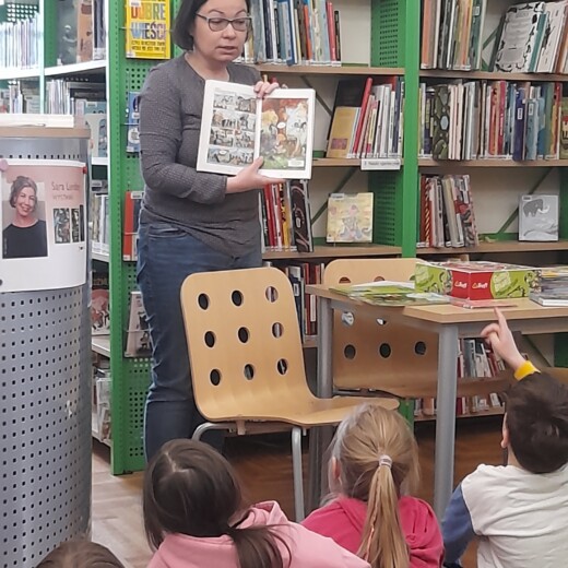 Wiewiórki w Bibliotece Publicznej w Nadarzynie