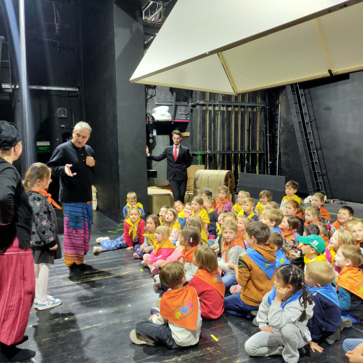 Starszaki w Teatrze Lalka
