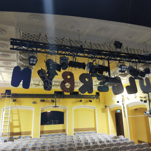 Starszaki w Teatrze Lalka