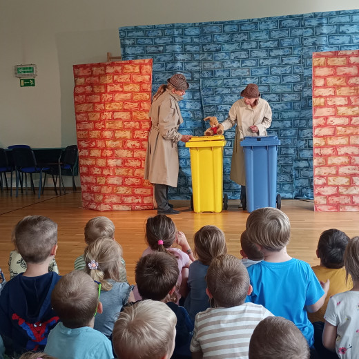 Teatr Dobrego Serca ”Zagubieni przyjaciele”.