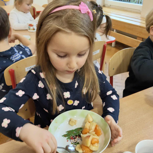 Owocowa sałatka Biedronek Owocowa sałatka Biedronek