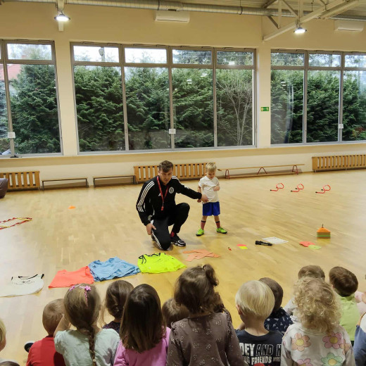 Zajęcia sportowe z tatą ekspertem – Biedronki