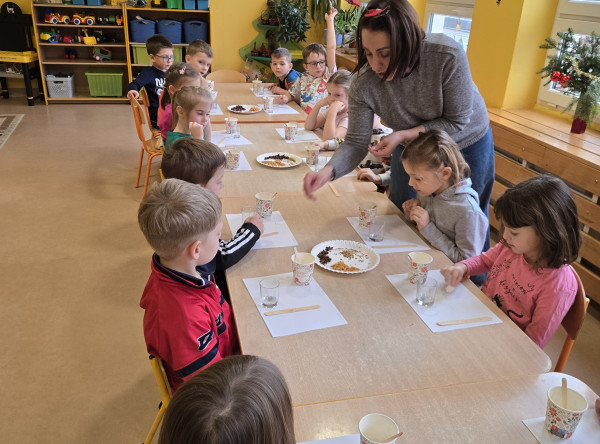 Pszczoły robią świece zapachowe