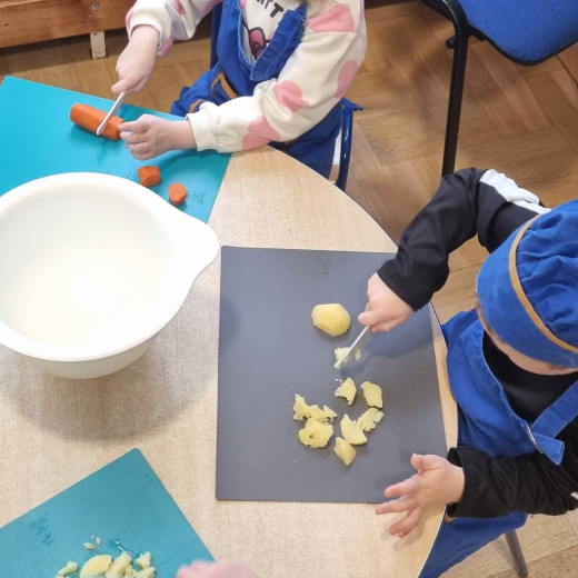 Sałatka warzywna u Motyli