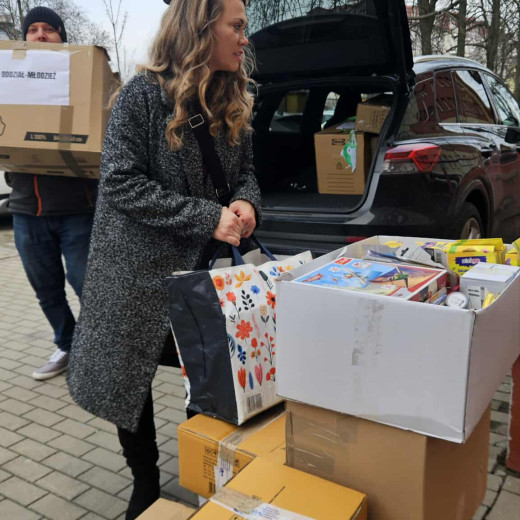 Wspaniały finał akcji „Prezenty dla dzieci z oddziału onkologii Instytutu Matki i Dziecka w Warszawie”