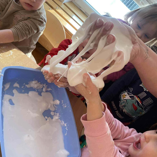 Ciecz nienewtonowska Biedronek