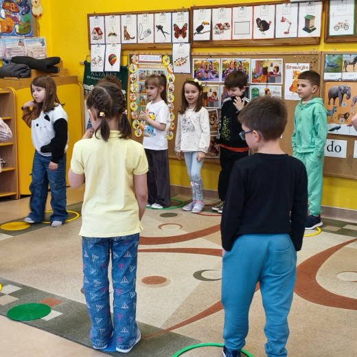 Brawojka z wyspy Dumy- Pszczółki