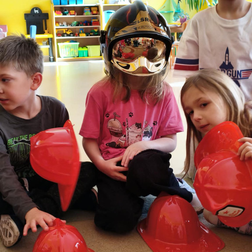 Dziadek strażak-Pszczółki