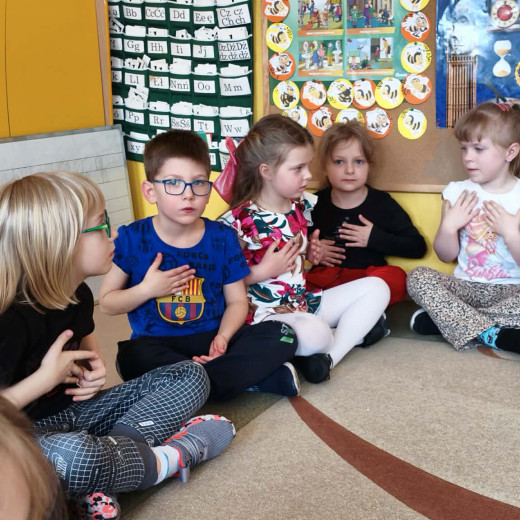 Tremek z wyspy Wstydu- Pszczółki