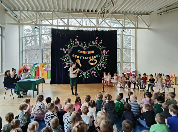 Eliminacje do konkursu recytatorskiego „Do ucha malucha”