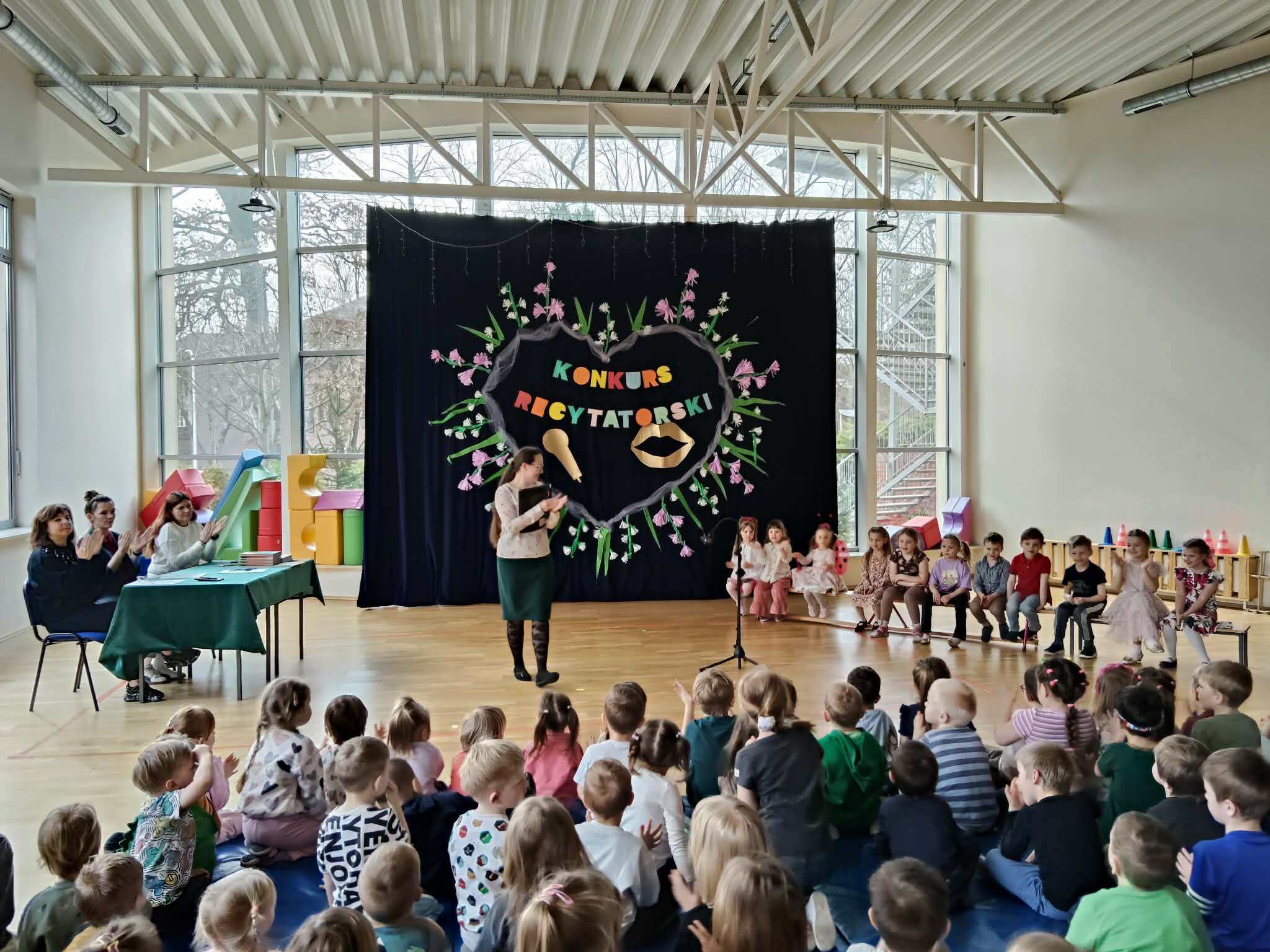 Eliminacje do konkursu recytatorskiego „Do ucha malucha”