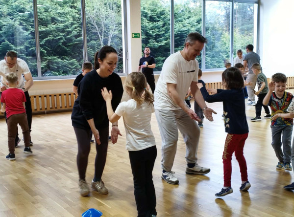 Ruch to zdrowie – warsztaty z Rodzicami w Pszczołach