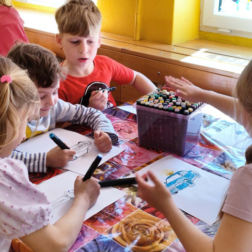 Rodzic ekspert -mama policjantka Pszczółki