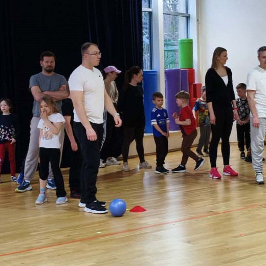 Ruch to zdrowie – warsztaty z Rodzicami w Pszczołach