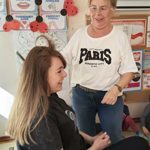 Babcia ekspert – fryzjerka- Biedronki