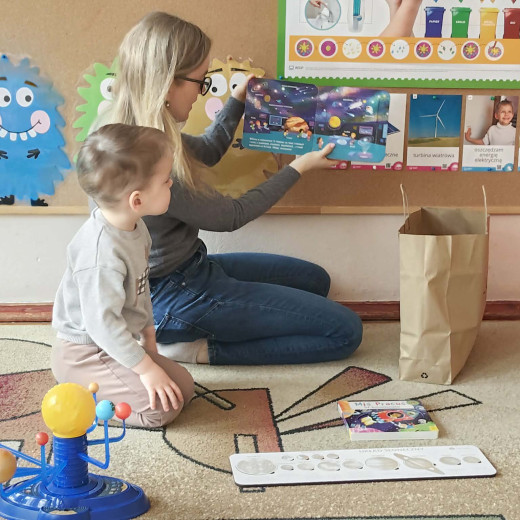 Czytający Rodzic – mama Pawełka, Biedronki