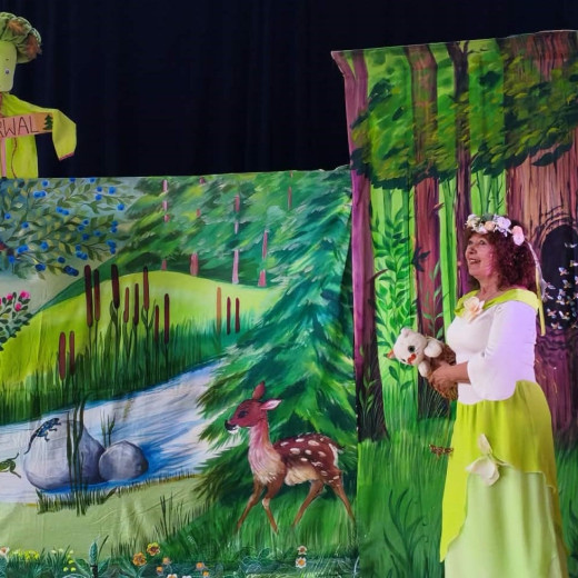 Teatrzyk „Grające drzewo”