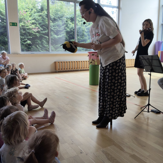 Koncert „Historia pewniej pszczoły” – skrzypce