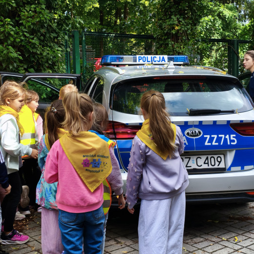 Bezpieczne wakacje – wycieczka na Posterunek Policji w Nadarzynie
