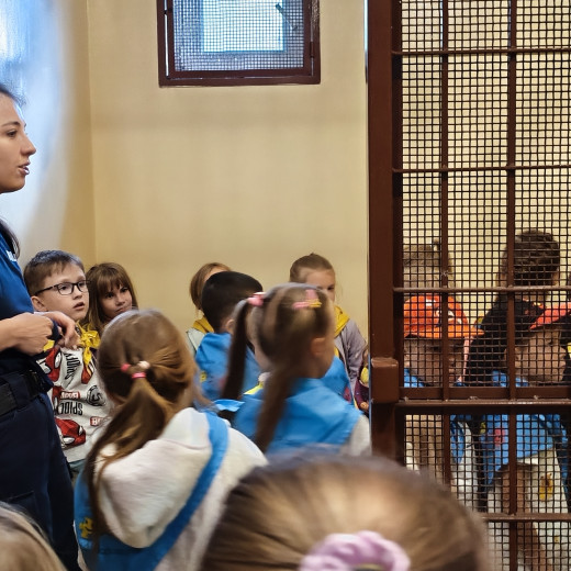 Bezpieczne wakacje – wycieczka na Posterunek Policji w Nadarzynie