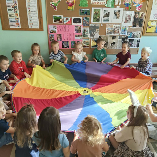 Kropkowe szaleństwo w naszym przedszkolu! Relacja z Dnia Kroki